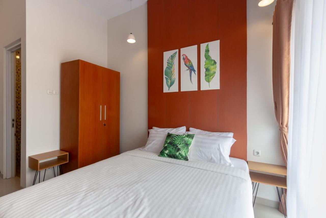 Omah Manis Hostel Yogyakarta Exterior photo