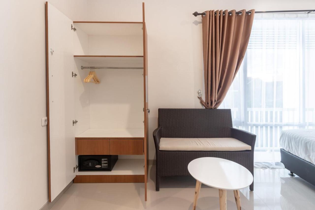 Omah Manis Hostel Yogyakarta Exterior photo