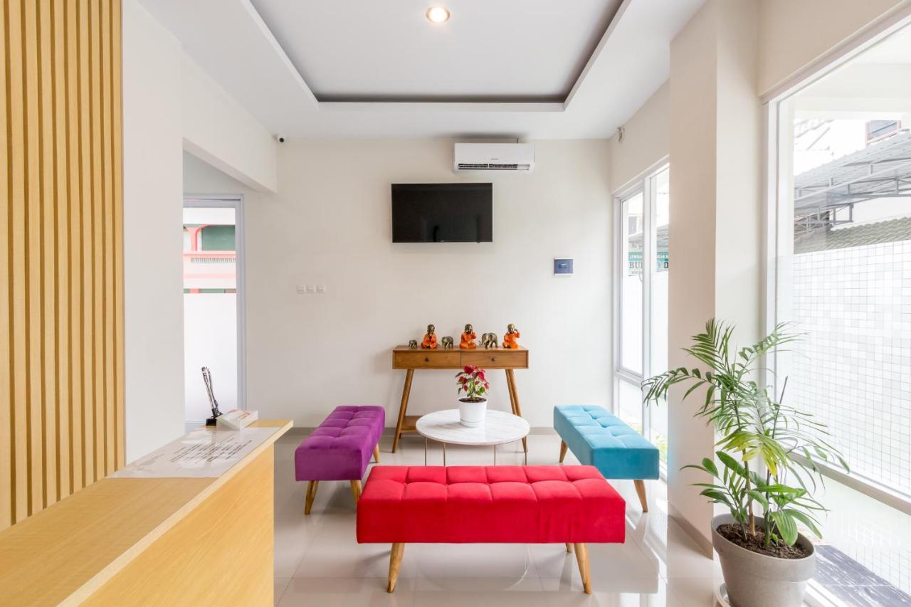 Omah Manis Hostel Yogyakarta Exterior photo