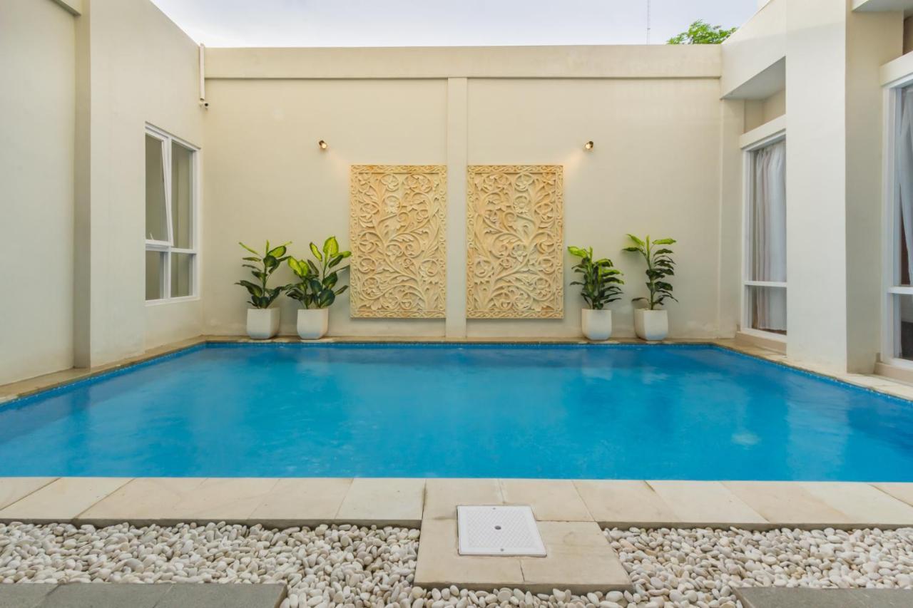 Omah Manis Hostel Yogyakarta Exterior photo
